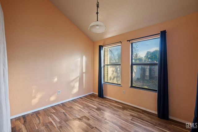 8000 Kroll Way 114, Bakersfield, CA 93311