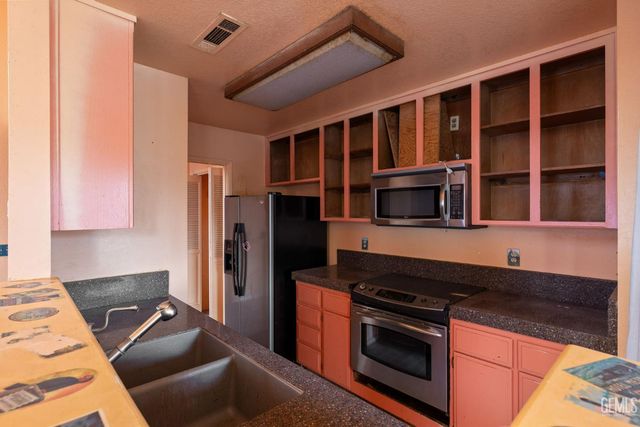 8000 Kroll Way 114, Bakersfield, CA 93311