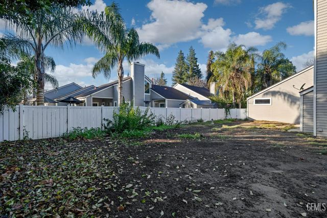 8000 Kroll Way 114, Bakersfield, CA 93311