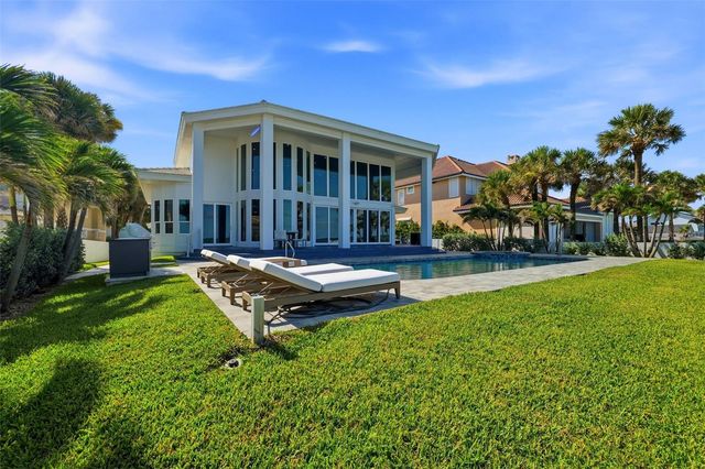 1480 GULF BOULEVARD, Belleair Beach, FL 33786