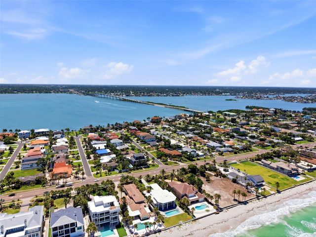 1480 GULF BOULEVARD, Belleair Beach, FL 33786