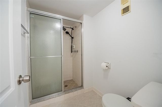 1130 N LAKE PARKER AVE C226, Lakeland, FL 33805