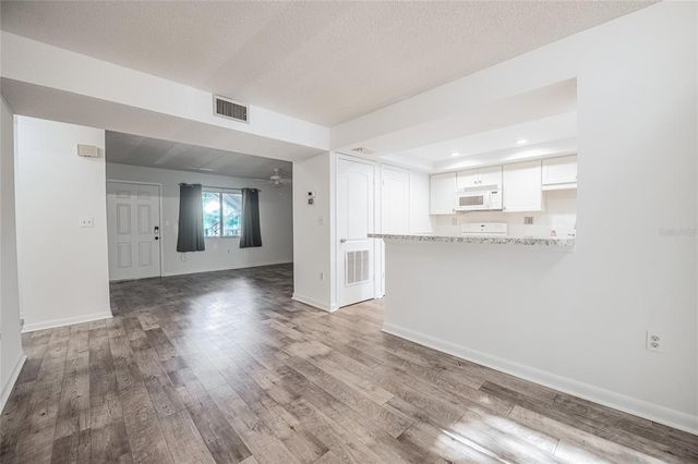 1130 N LAKE PARKER AVE C226, Lakeland, FL 33805