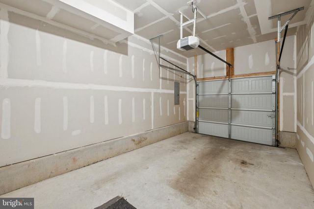 140A GASLIGHT ALY, Bensalem, PA 19020