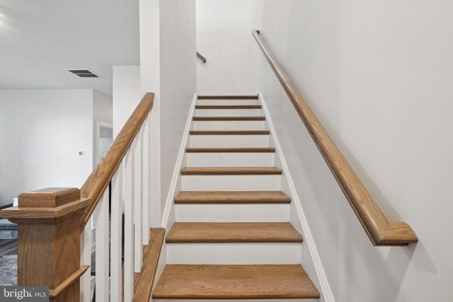 140A GASLIGHT ALY, Bensalem, PA 19020