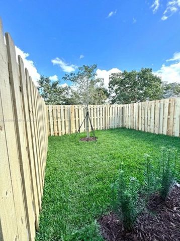26865 SW 121st Ave, Homestead, FL 33032