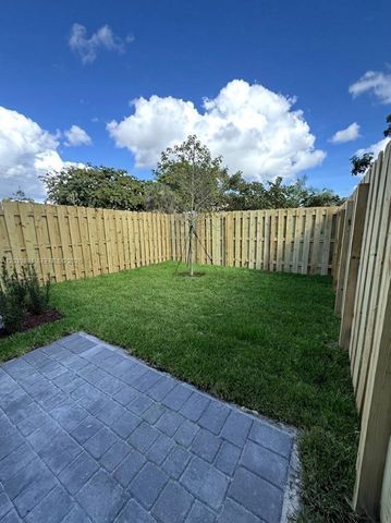 26865 SW 121st Ave, Homestead, FL 33032