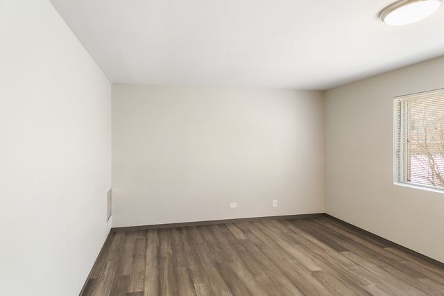 318 Walker Avenue 7, Highland Park, IL 60035