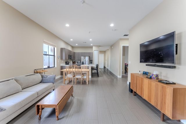 5115 NW 51st Terrace, Tamarac, FL 33319