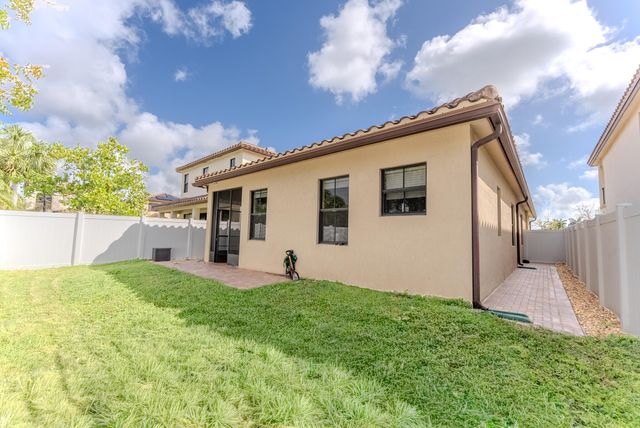 5115 NW 51st Terrace, Tamarac, FL 33319