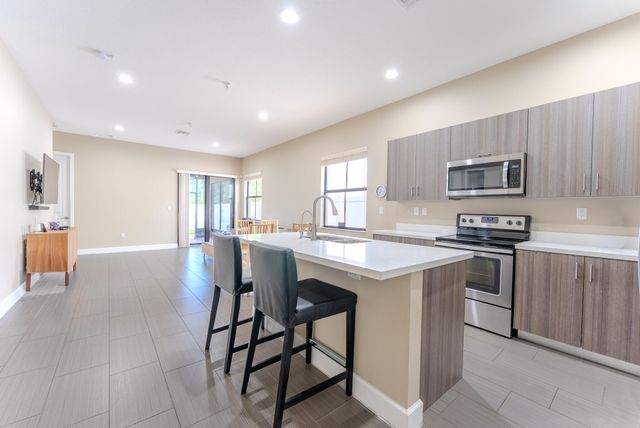 5115 NW 51st Terrace, Tamarac, FL 33319