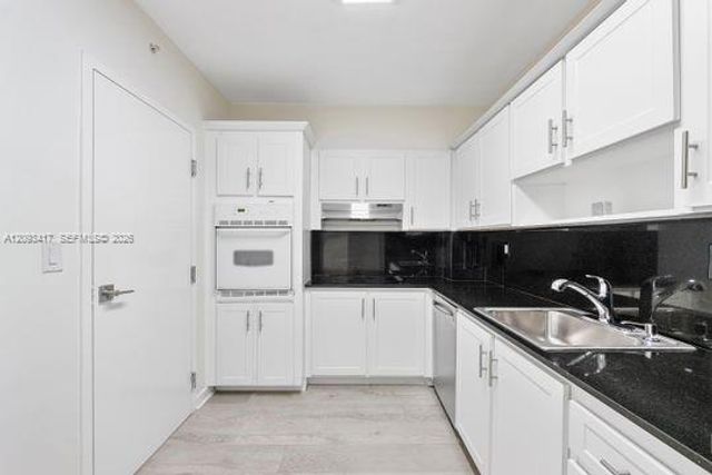 90 Edgewater Drive 514, Coral Gables, FL 33133