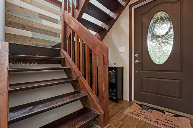 10101 Woodbury Ct, Pembroke Pines, FL 33026