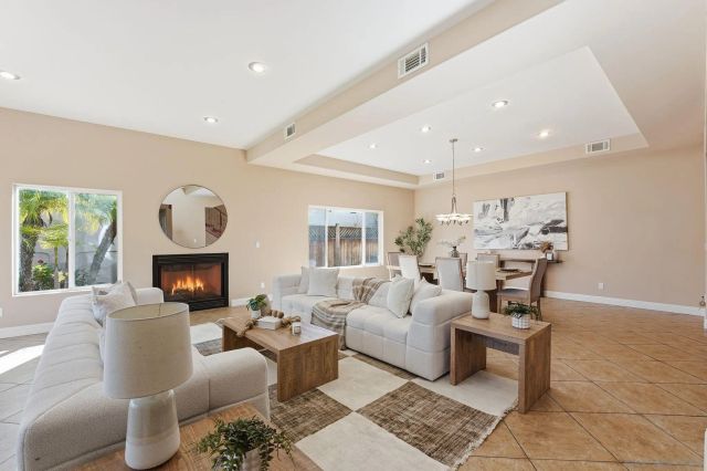 11479 Duenda Rd, San Diego, CA 92127