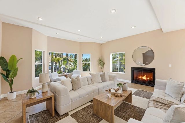 11479 Duenda Rd, San Diego, CA 92127