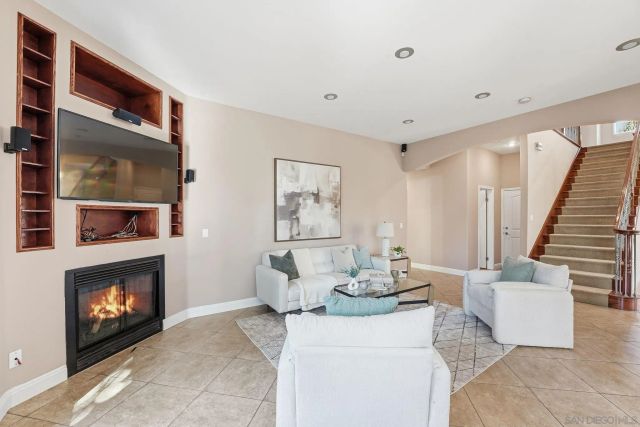 11479 Duenda Rd, San Diego, CA 92127