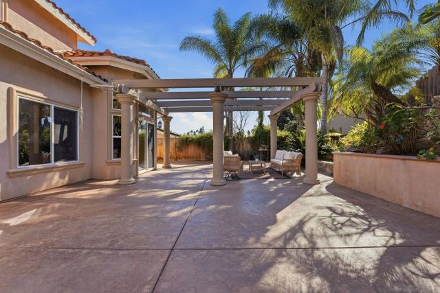 11479 Duenda Rd, San Diego, CA 92127