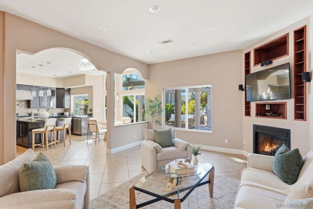 11479 Duenda Rd, San Diego, CA 92127