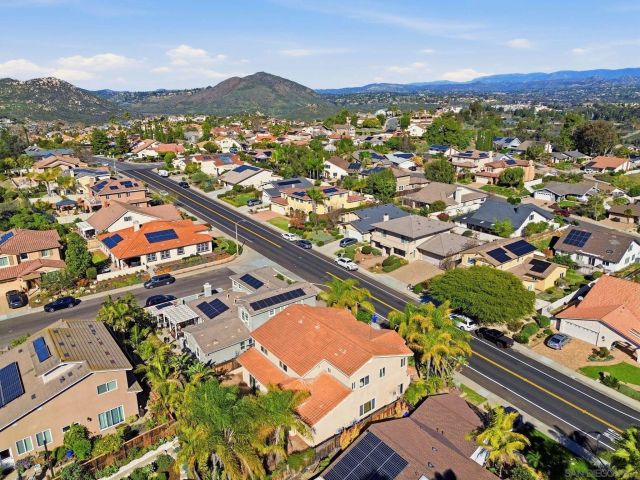 11479 Duenda Rd, San Diego, CA 92127