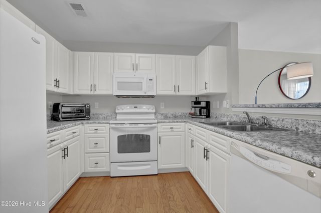 1730 Pepperwood Way, Leland, NC 28451