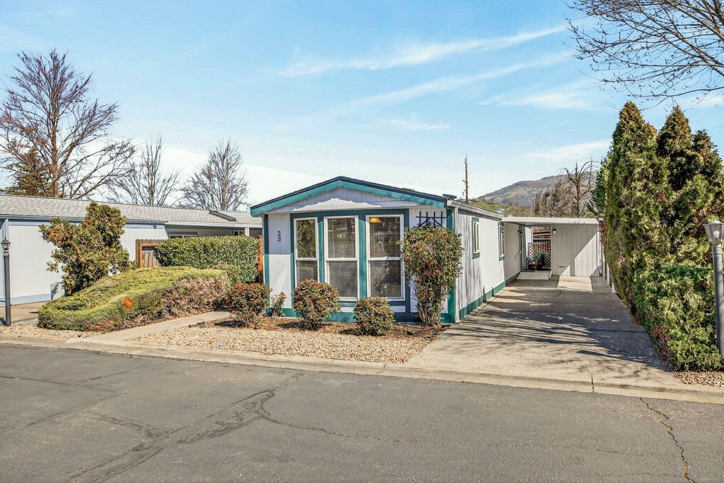 4624 S Pacific Hwy 23, Phoenix, OR 97535