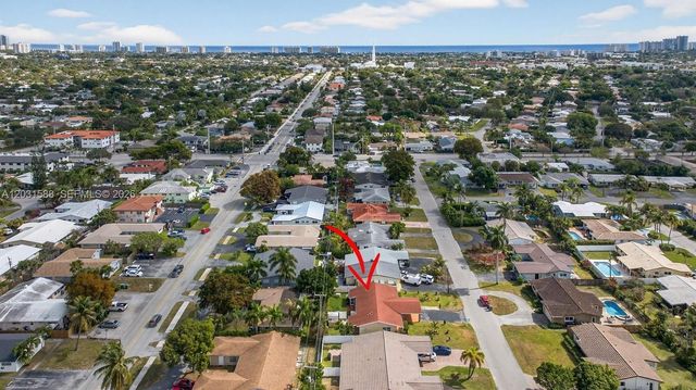 1701 NE 55th St 1-2, Fort Lauderdale, FL 33334