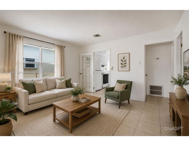 1701 NE 55th St 1-2, Fort Lauderdale, FL 33334