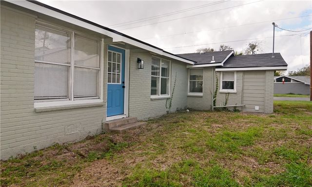 806 N Adams St, Beeville, TX 78102