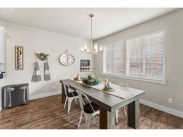 11760 Se GOLDEN EAGLE Ln, Happy Valley, OR 97086