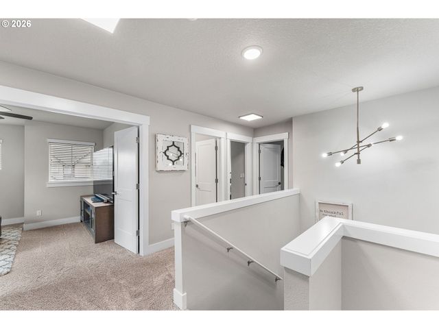 11760 Se GOLDEN EAGLE Ln, Happy Valley, OR 97086