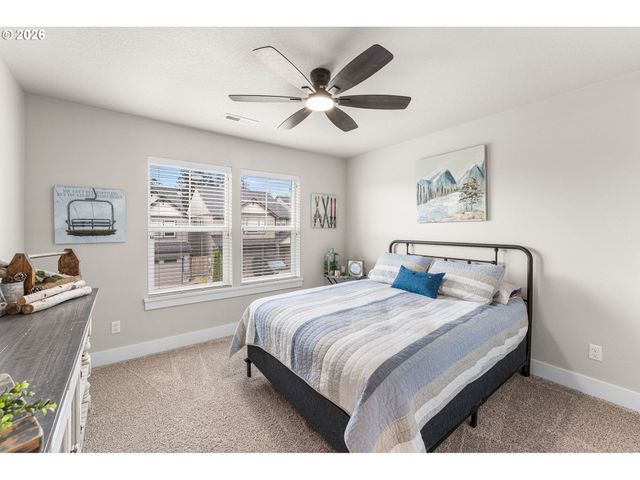 11760 Se GOLDEN EAGLE Ln, Happy Valley, OR 97086