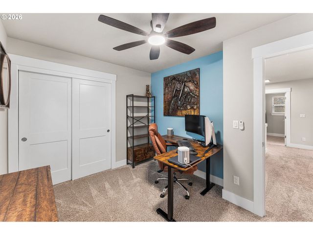 11760 Se GOLDEN EAGLE Ln, Happy Valley, OR 97086