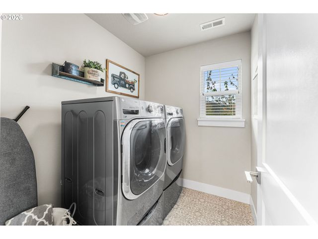 11760 Se GOLDEN EAGLE Ln, Happy Valley, OR 97086