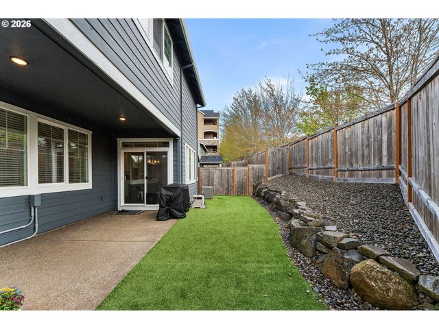 11760 Se GOLDEN EAGLE Ln, Happy Valley, OR 97086