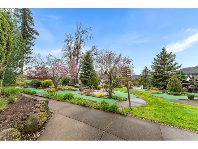 11760 Se GOLDEN EAGLE Ln, Happy Valley, OR 97086