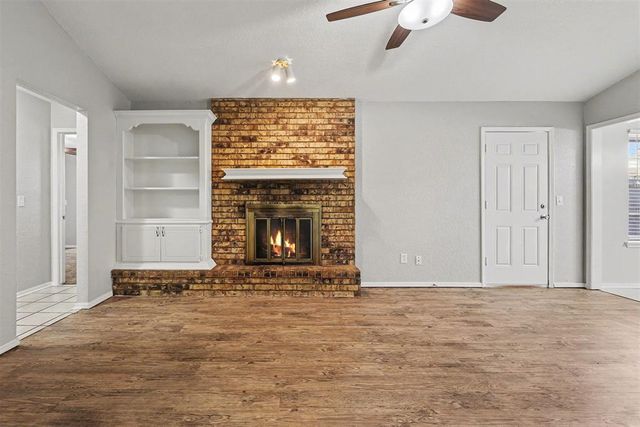 113 Oak Tree Drive, Midwest City, OK 73130