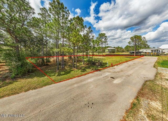 00 Mississippi St., Bay St. Louis, MS 39520