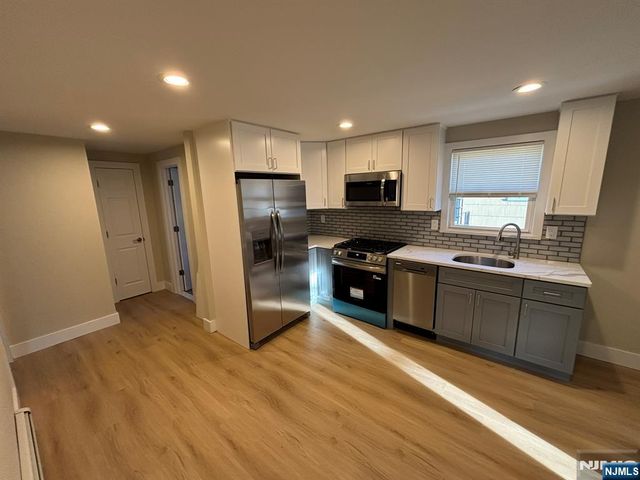 219 Oakwood Avenue 2, Kearny, NJ 07032