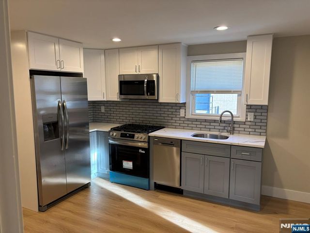 219 Oakwood Avenue 2, Kearny, NJ 07032