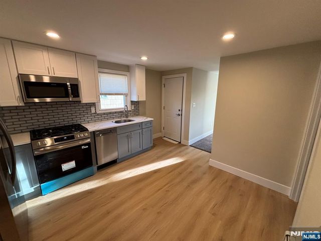 219 Oakwood Avenue 2, Kearny, NJ 07032