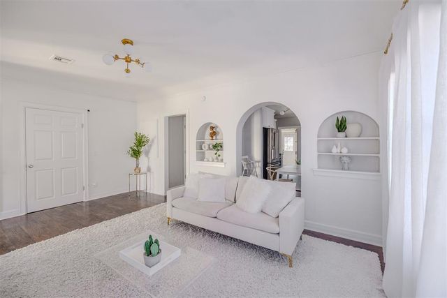 2638 NW 11th Street, Oklahoma City, OK 73107