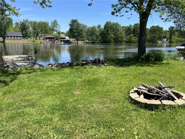158 Van Ness Road North, Van Buren, NY 13027