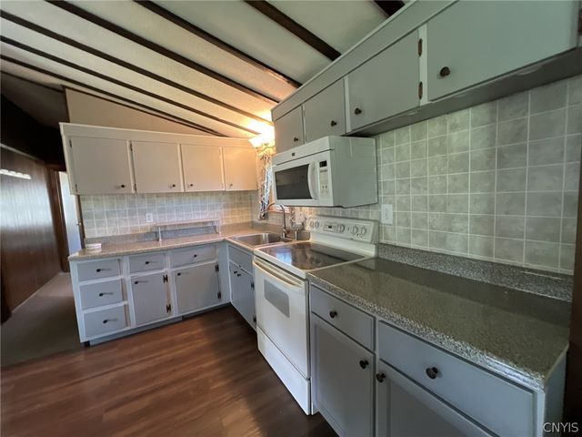 158 Van Ness Road North, Van Buren, NY 13027