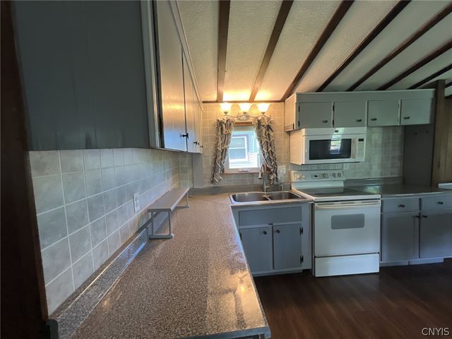158 Van Ness Road North, Van Buren, NY 13027