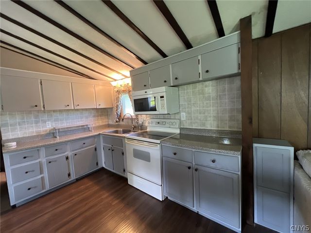 158 Van Ness Road North, Van Buren, NY 13027