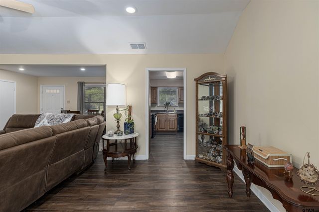 13538 County Road 4178, Lindale, TX 75771