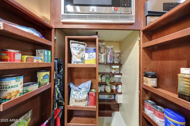 10113 W Willowcreek Circle, Sun City, AZ 85373