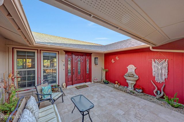 10113 W Willowcreek Circle, Sun City, AZ 85373