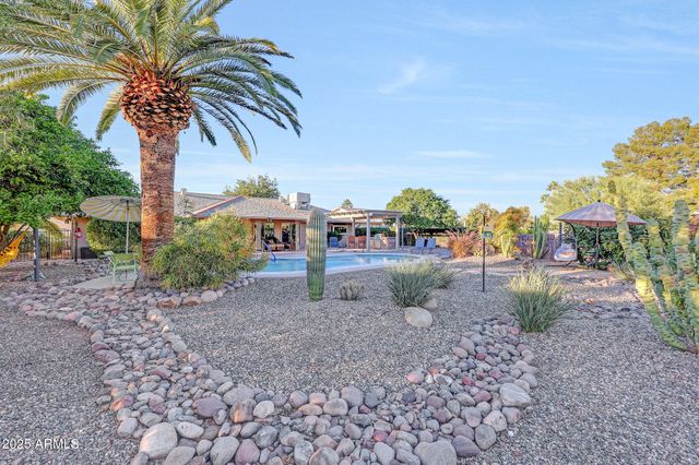 10113 W Willowcreek Circle, Sun City, AZ 85373