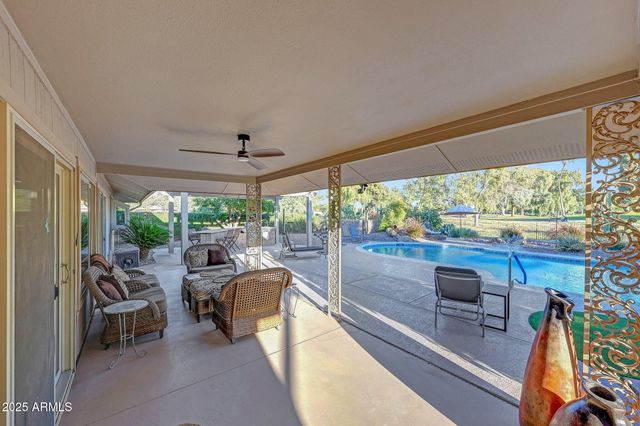 10113 W Willowcreek Circle, Sun City, AZ 85373